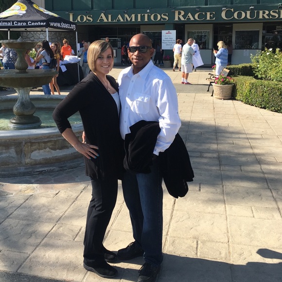 Meet  Your Posher Lori L - Picture 2 of 4